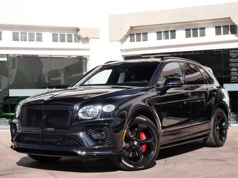 Used 2022 Bentley Bentayga image 12