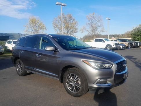 Used 2019 INFINITI QX60 Luxe w/ Essential Package image 1