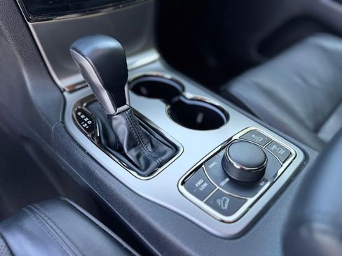 Used 2021 Jeep Grand Cherokee High Altitude AWD/4WD image 17