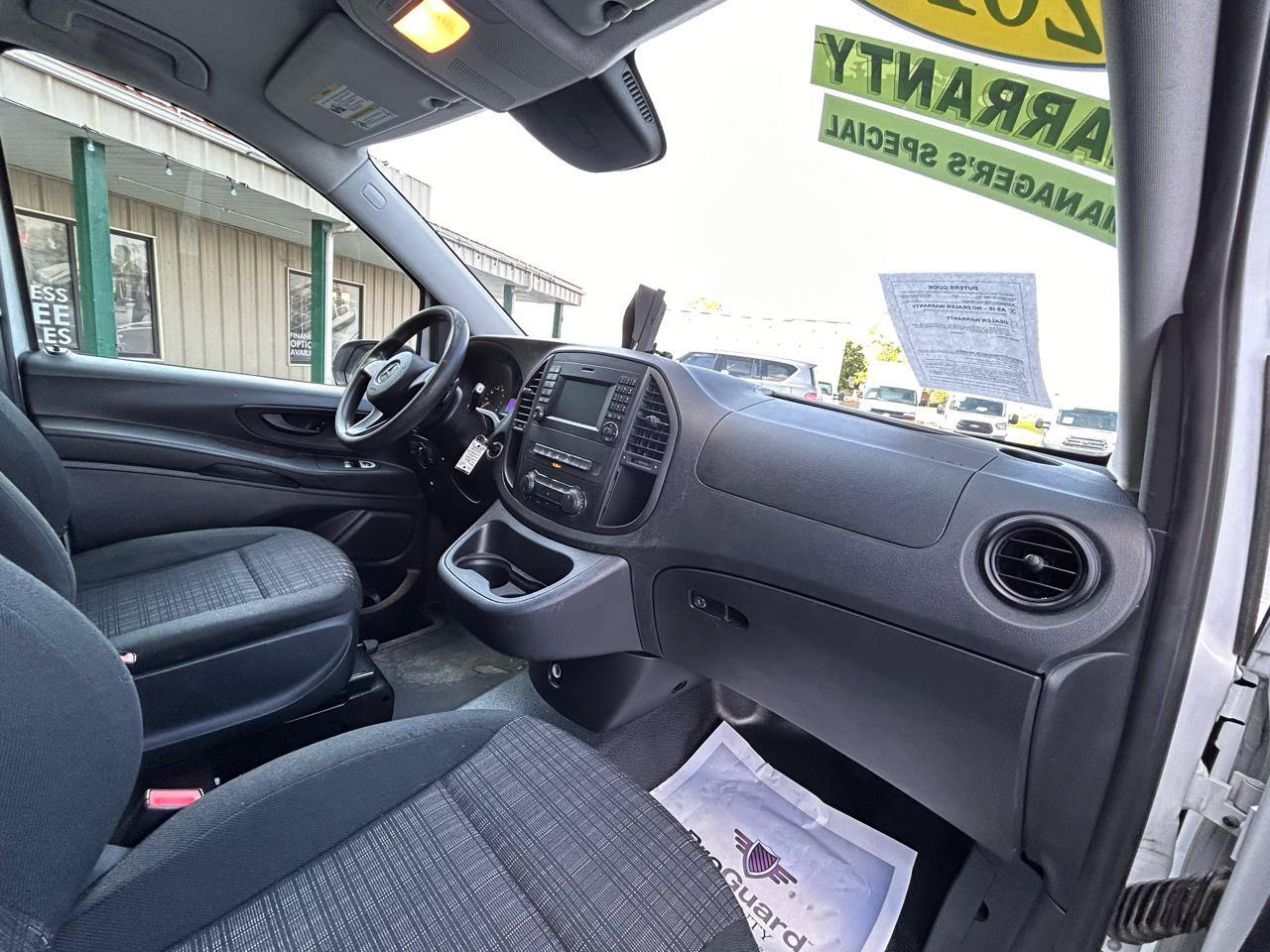 Used 2016 Mercedes-Benz Metris image 12
