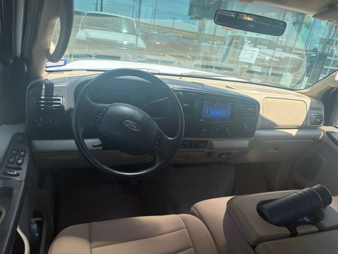 Used 2005 Ford F250 XLT RWD image 9