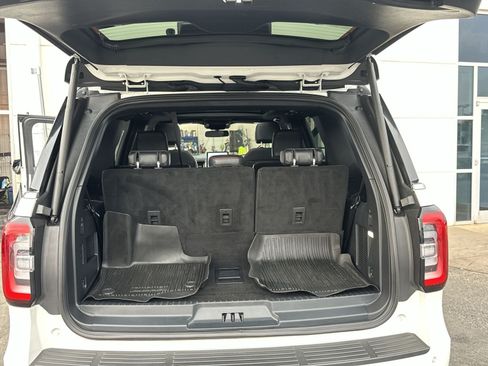 Used 2023 Ford Expedition Limited AWD/4WD image 35