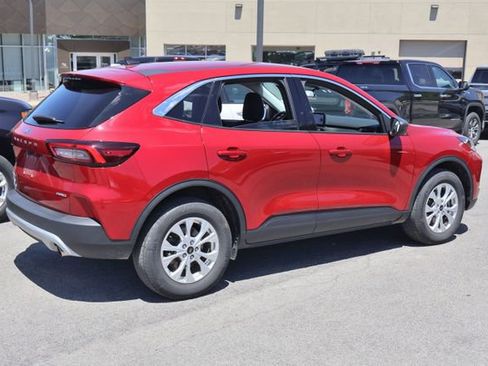 Used 2023 Ford Escape Active AWD/4WD image 6
