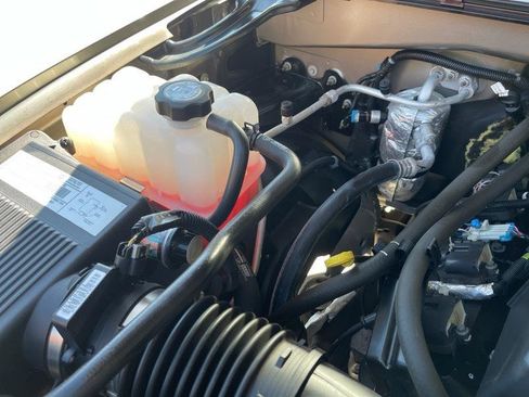 Used 2002 Chevrolet Silverado 3500 LS AWD/4WD image 45