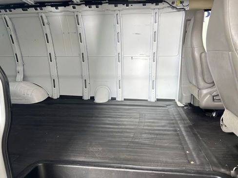 Used 2022 Chevrolet Express 2500 Extended w/ Driver Convenience Package RWD image 23