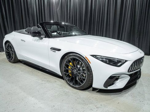 Used 2025 Mercedes-Benz SL 55 AMG 4MATIC image 4