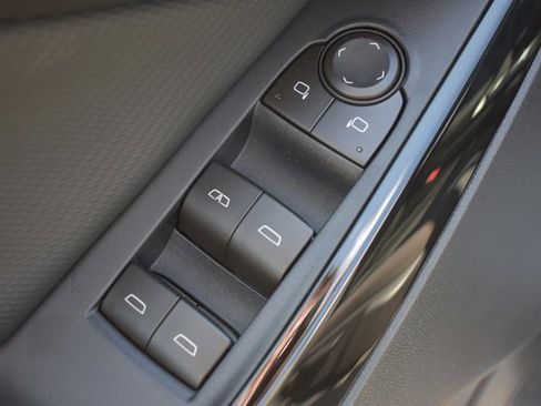 New 2026 Chevrolet Equinox LT FWD image 12
