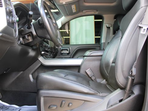 Used 2018 Chevrolet Silverado 1500 LTZ Z71 w/ LTZ Plus Package image 16