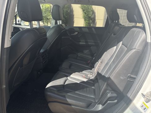 Used 2018 Audi Q7 3.0T Premium Plus AWD/4WD image 31