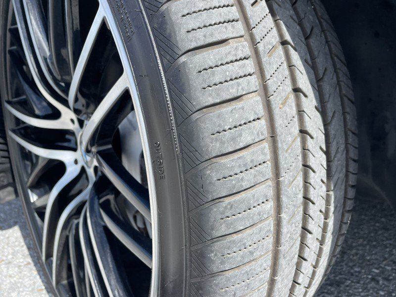 Used 2022 BMW 750i xDrive AWD/4WD image 37