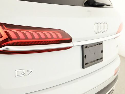 Used 2023 Audi Q7 2.0T Premium Plus w/ Premium Plus Package AWD/4WD image 37