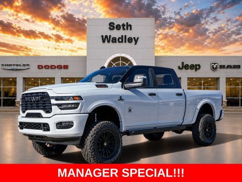 New 2025 RAM 2500 Big Horn AWD/4WD image 3