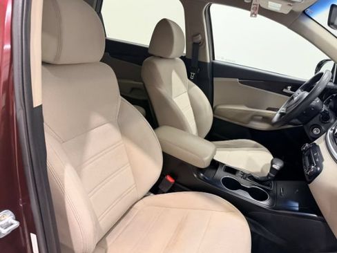 Used 2019 Kia Sorento AWD V6 image 23