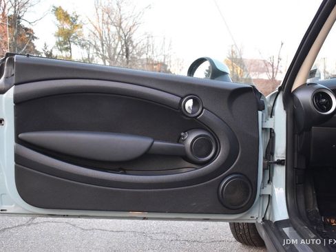 Used 2013 MINI Cooper Hardtop image 8