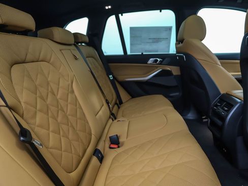 New 2026 BMW X5 xDrive50e w/ Executive Package image 26