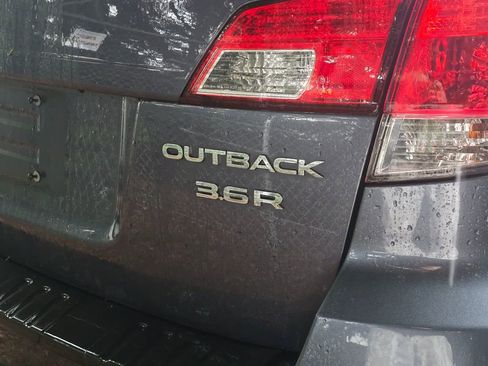 Used 2014 Subaru Outback 3.6R Limited image 5