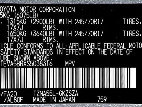 Certified 2025 Toyota 4Runner SR5 AWD/4WD image 24