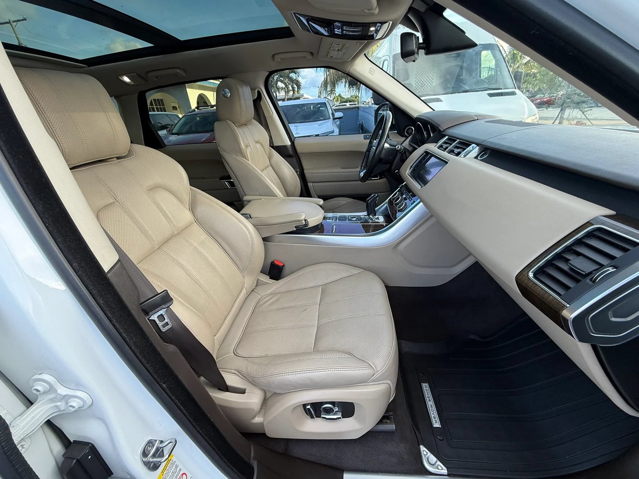 Used 2016 Land Rover Range Rover Sport HSE AWD/4WD image 24