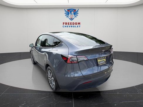 Used 2023 Tesla Model Y Long Range AWD/4WD image 5