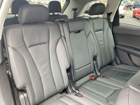 Used 2024 Audi Q7 2.0T Premium Plus image 29