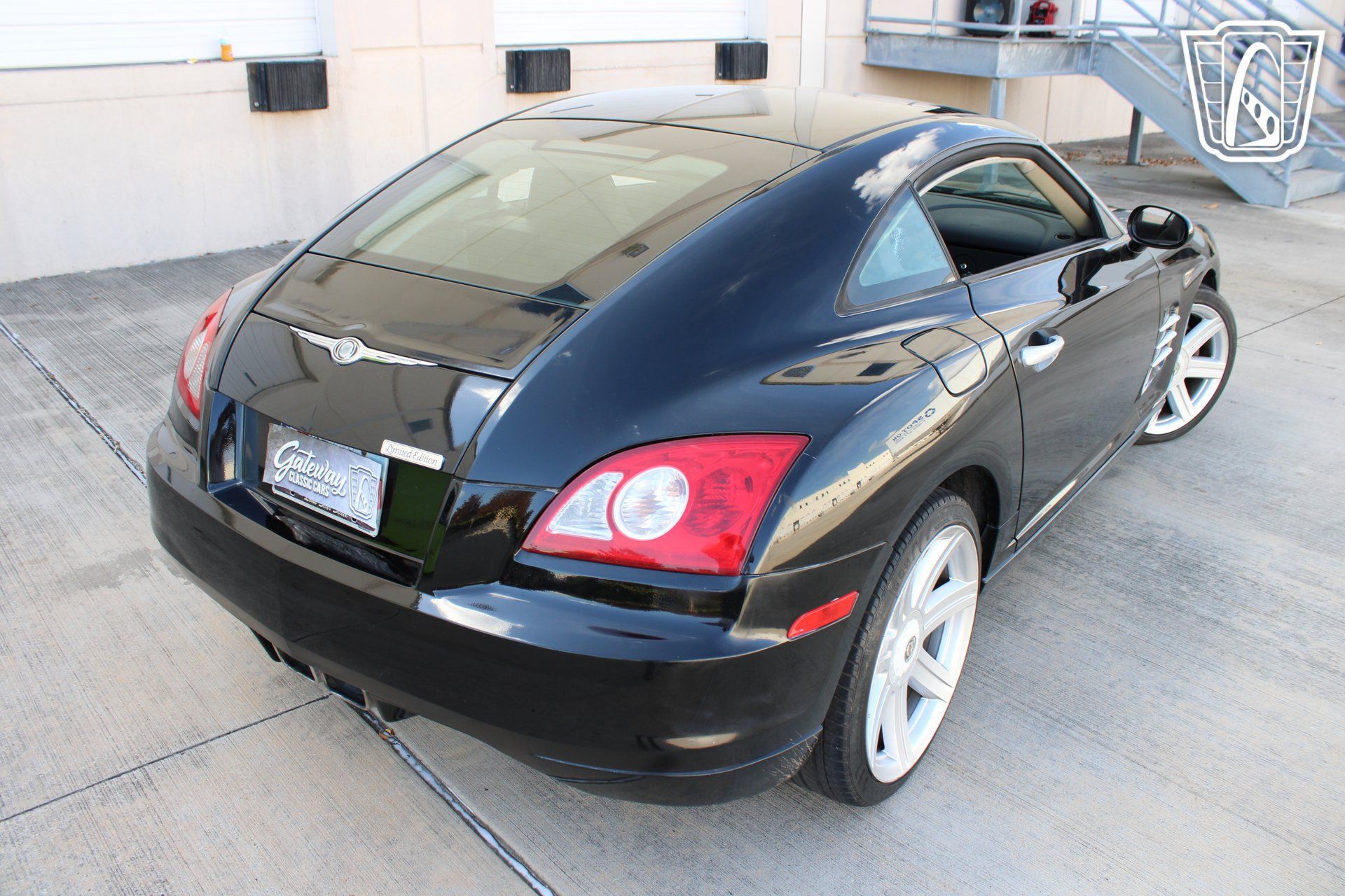 Used 2004 Chrysler Crossfire Coupe RWD image 16