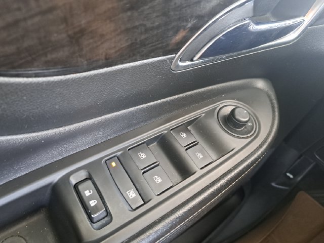 Used 2016 Buick Encore FWD image 19