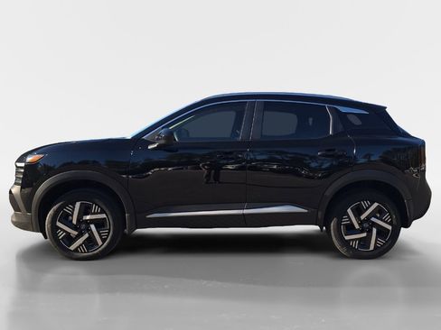 New 2026 Nissan Kicks SV image 2