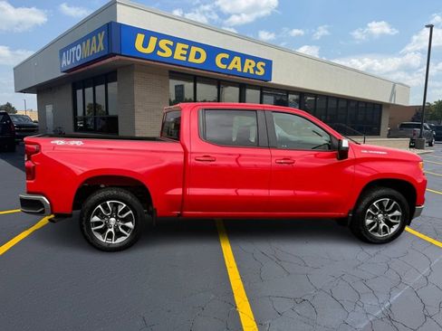 Used 2023 Chevrolet Silverado 1500 LT image 2