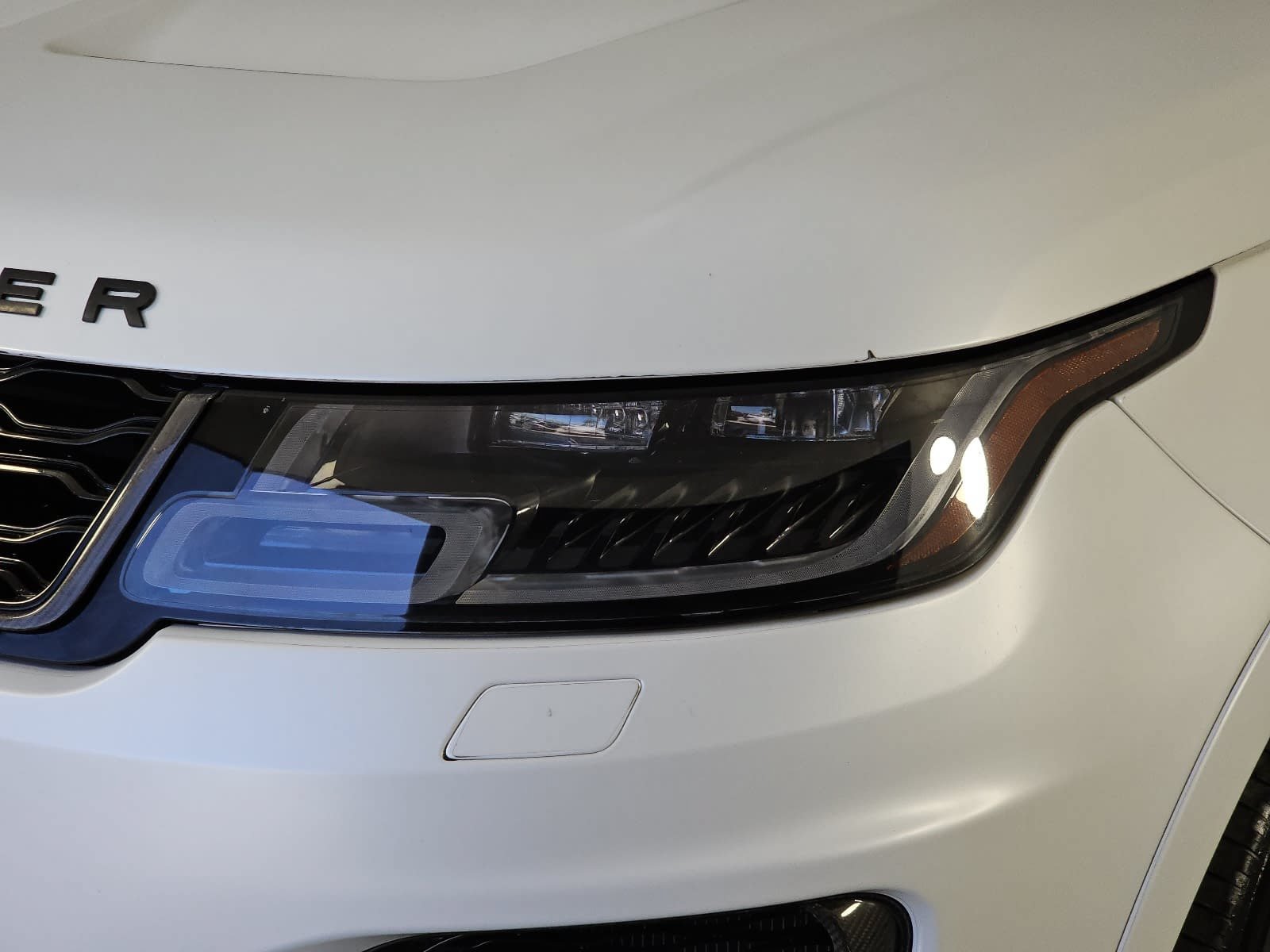 Used 2018 Land Rover Range Rover Sport SVR AWD/4WD image 30