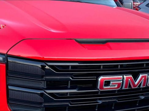 Used 2024 GMC Sierra 1500 Elevation image 29