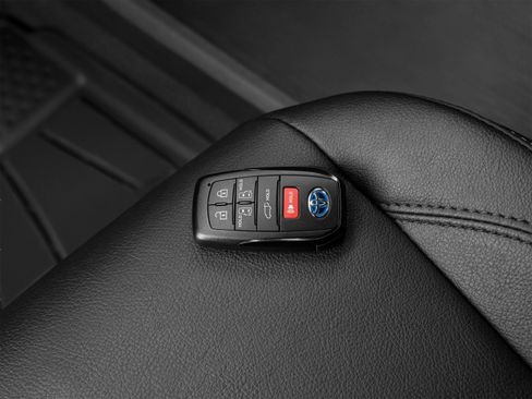 Used 2025 Toyota Sienna XSE w/ XSE Plus Package AWD/4WD image 36
