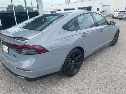 Used 2024 Honda Accord Sport image 5