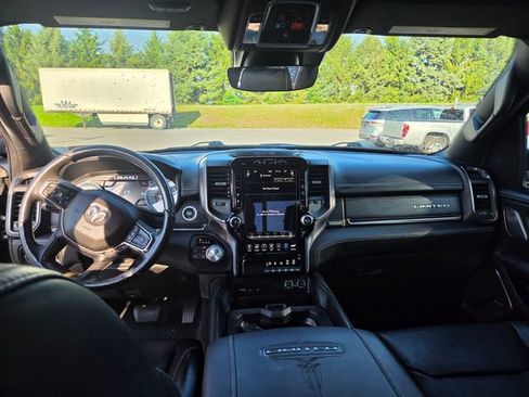 Used 2019 RAM 1500 Limited AWD/4WD image 6