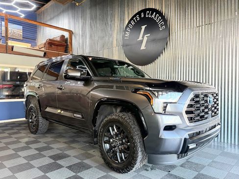 Used 2024 Toyota Sequoia Platinum AWD/4WD image 2