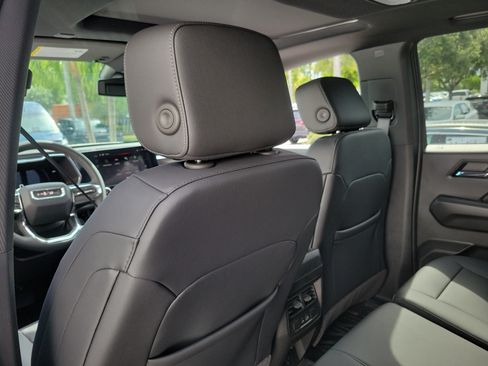 New 2026 GMC Canyon Elevation w/ Convenience Package RWD image 13