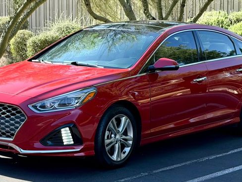 Used 2019 Hyundai Sonata Limited w/ Ultimate Package 04 FWD image 3