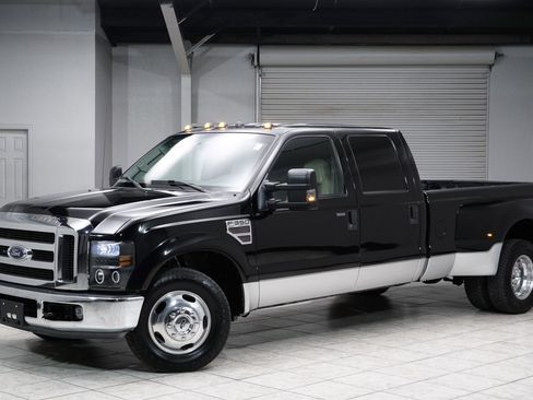 Used 2008 Ford F350 Lariat image 2