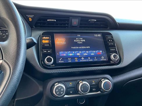 Used 2023 Nissan Kicks SV image 29