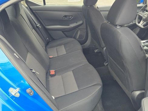 Used 2024 Nissan Sentra SV image 9