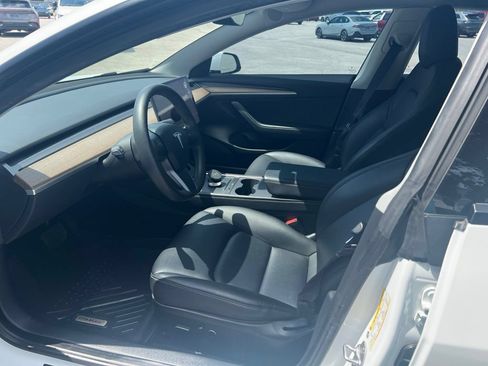 Used 2023 Tesla Model 3 RWD image 9