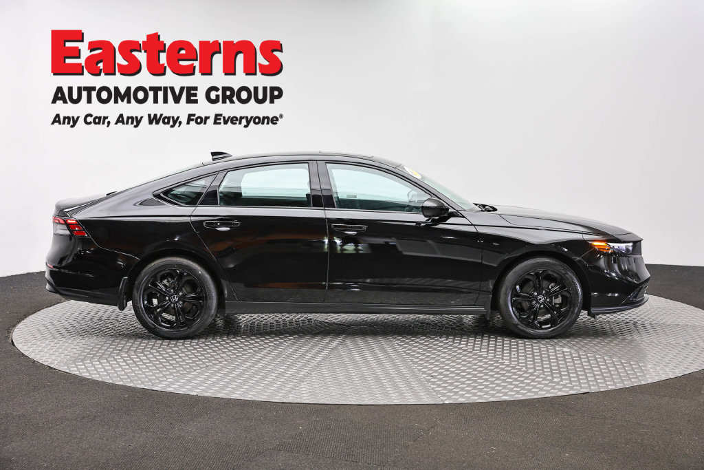 Used 2025 Honda Accord SE image 5