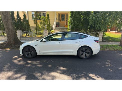 Used 2021 Tesla Model 3 Long Range AWD/4WD image 2