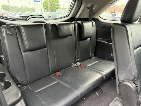 Used 2019 Toyota Highlander XLE AWD/4WD image 14