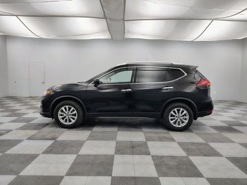 Used 2018 Nissan Rogue SV w/ Premium Package image 5