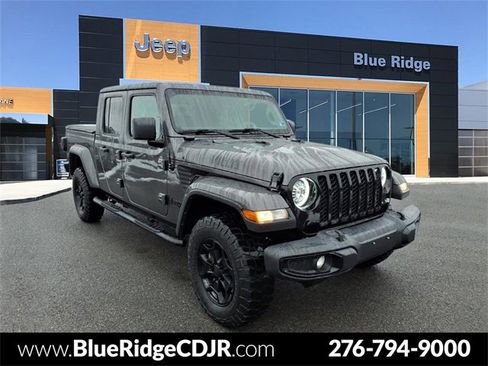 Used 2022 Jeep Gladiator Sport image 1