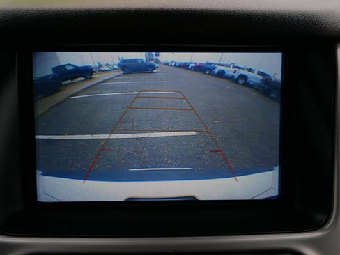 Used 2018 GMC Yukon SLT w/ Open Road Package image 20