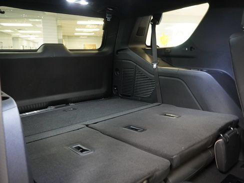New 2025 Chevrolet Tahoe Premier w/ Sun And Tow Package AWD/4WD image 38