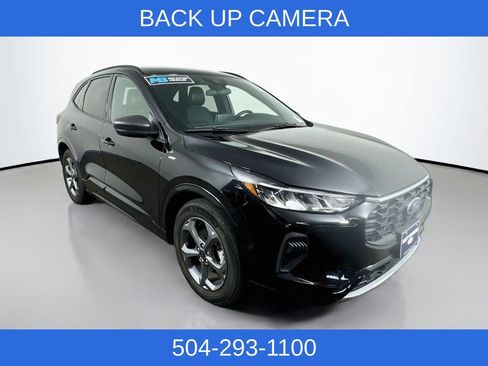 Certified 2023 Ford Escape ST-Line FWD image 4