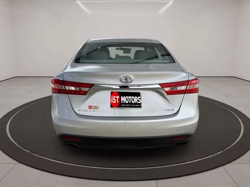 Used 2013 Toyota Avalon XLE FWD image 4