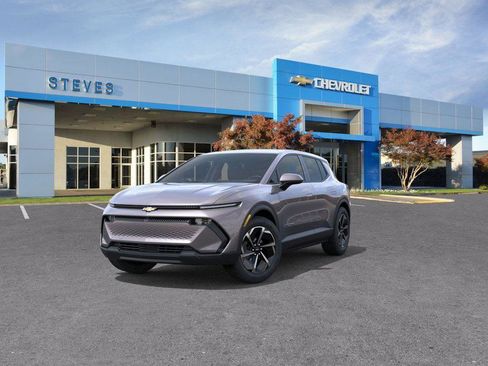 New 2026 Chevrolet Equinox EV LT image 8